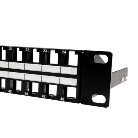 RJ45 1U 48 portos UTP üres panel támasztóval